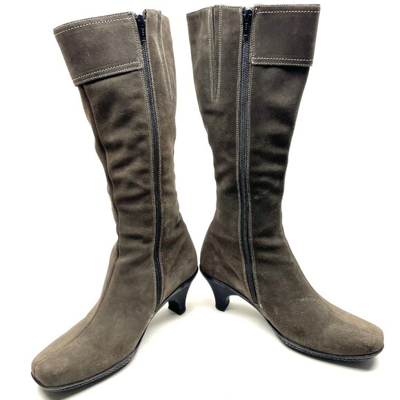 La Canadienne heeled boots grey suede side zipper button detail - Picture 6 of 9